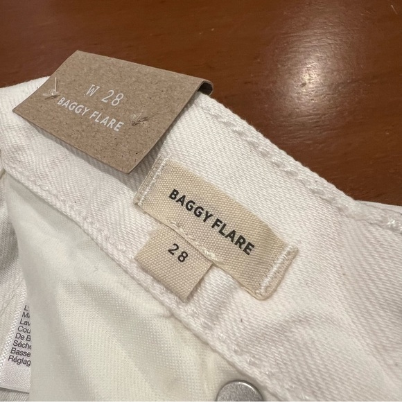 NEW Madewell Baggy Flare Jeans in Tile White: Front Slit Edition Size 28 - Picture 10 of 16